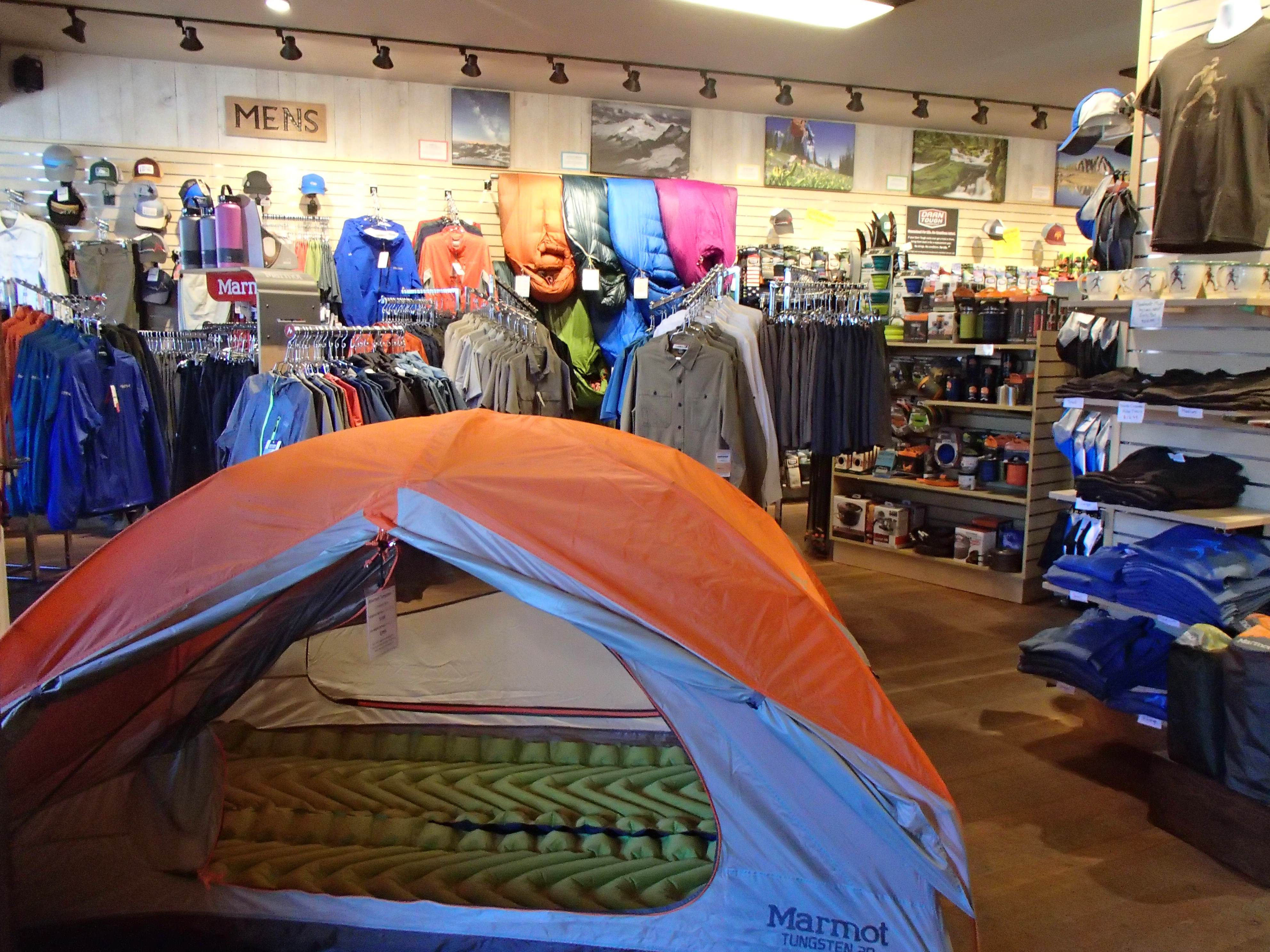 hiking clothing stores